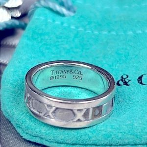 TIFFANY & CO. Atlas 1995 Roman Number  Sterling Silver 925 Ring  sz:5.5